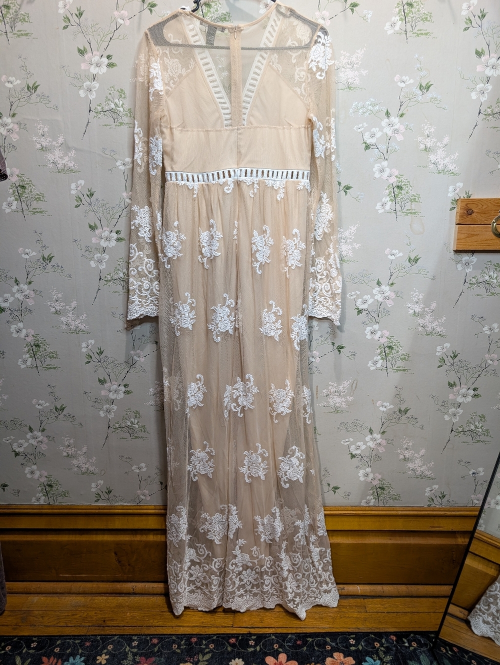 Forever 21 Crochet Lace Maxi Dress - Picture 8 of 14